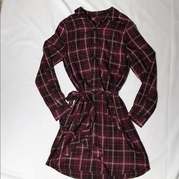 Banana Republic Dresses & Skirts - Banana Republic Button up Dress